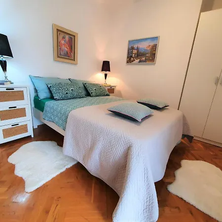 Mira Apartment Trogir