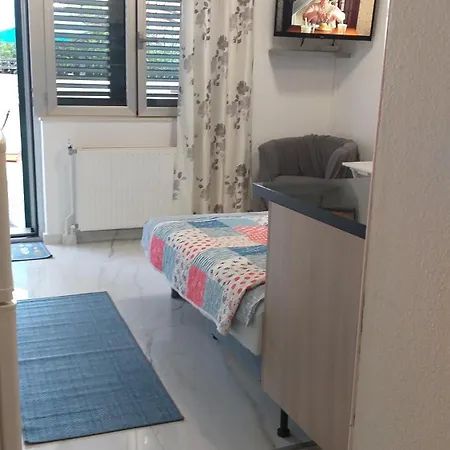 Mira Apartment Trogir