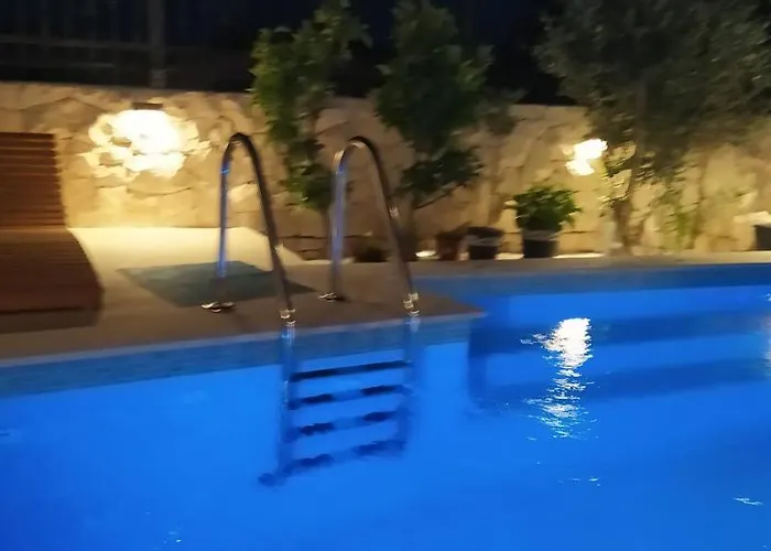 Mira *