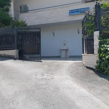 Mira Traù
