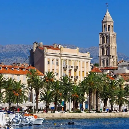 Mira Trogir