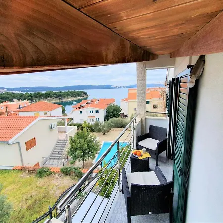 Mira Apartament Trogir